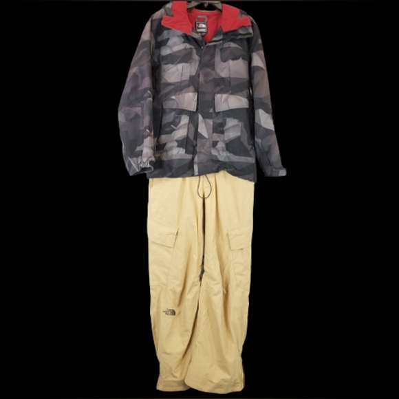 The North Face Cryptic Suit One Piece Snow Suit - Picture 1 of 5
